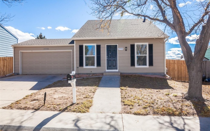 19998 E Batavia Dr, Aurora, Adams, Colorado, United States 80011, 3 Bedrooms Bedrooms, ,2 BathroomsBathrooms,House,Sold!,E Batavia Dr,9674716