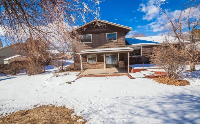 7721 S Jackson Cir, Centennial, Arapahoe, Colorado, United States 80122, 3 Bedrooms Bedrooms, ,3 BathroomsBathrooms,House,Sold!,S Jackson Cir,9674753